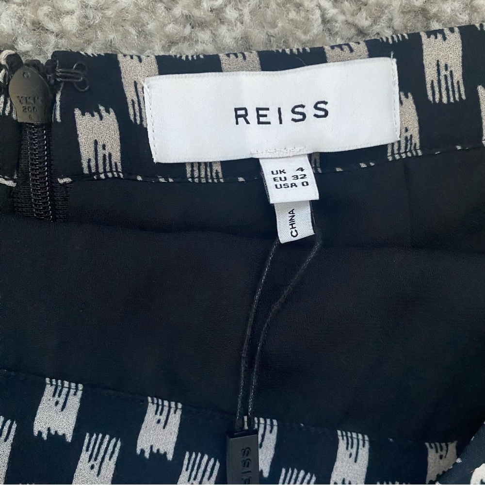 REISS Black & Cream Flared Mini Skirt - Picture 6 of 10